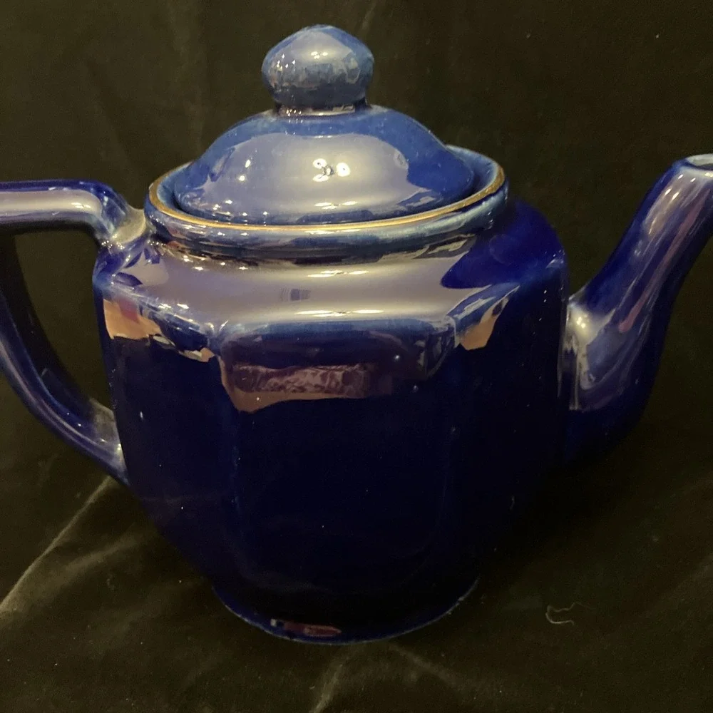 Cobalt Blue Porcelain Tea Pot Gold Trim Peacock Coffee Teapot Taiwan 4.5” W/ Lid